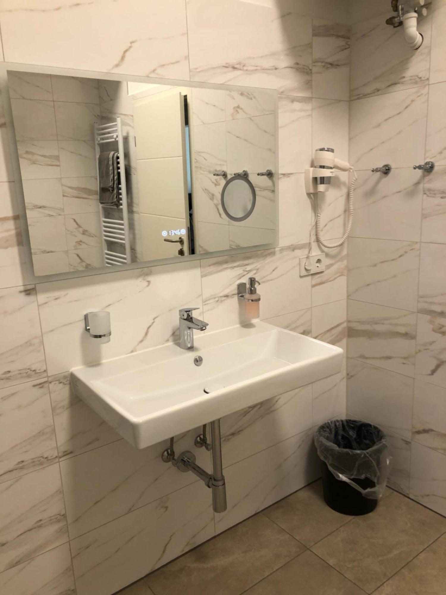 City Apartment Am Hauptbahnhof Nuremberg Bagian luar foto