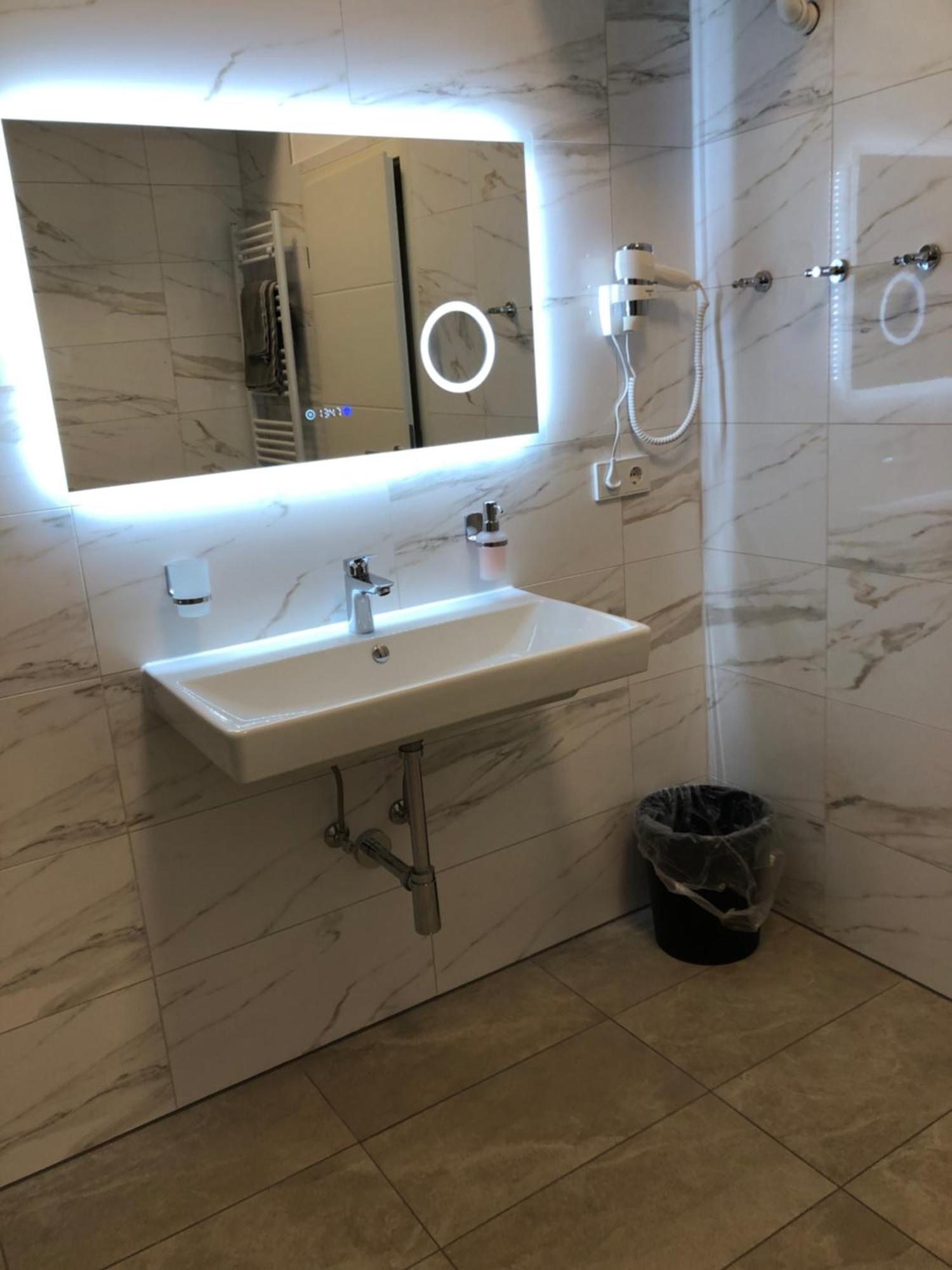 City Apartment Am Hauptbahnhof Nuremberg Bagian luar foto